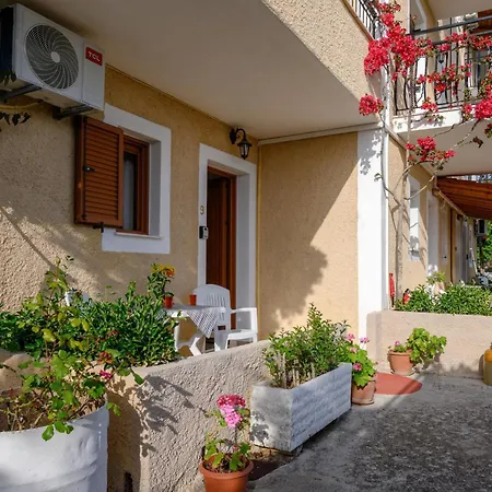 Buena Vista Aparthotel 3*